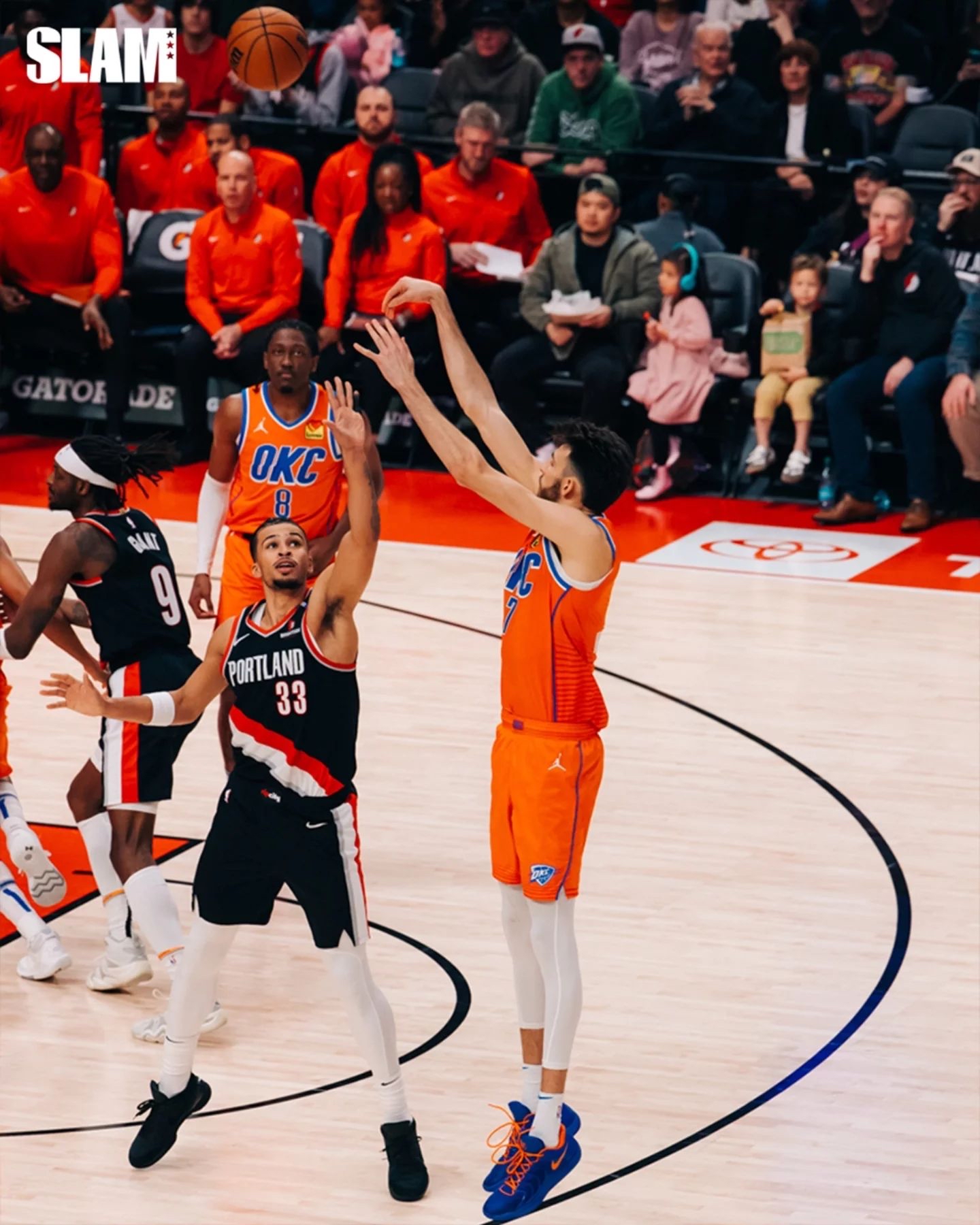 开云平台-包含转折点俄克拉荷马雷霆调整名单；NBA总决赛今晨攻防权衡；信心回归；更衣室氛围转暖的词条